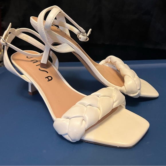 UNISA SANDAL HEELS - Picture 2 of 3